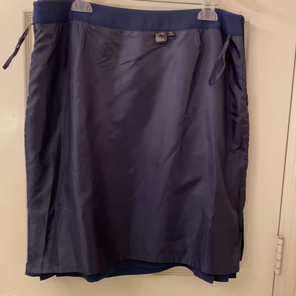 STRESA ASL DUSK BLUE  2 Piece jacket and skirt uniquely designed for business. - Picture 4 of 10